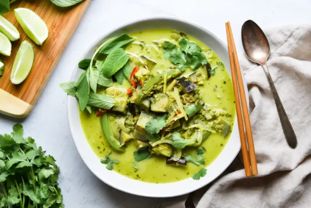 Green Curry Çorbası, Tayland'ın en iyi ve en sevilen yemeğinden birisidir.